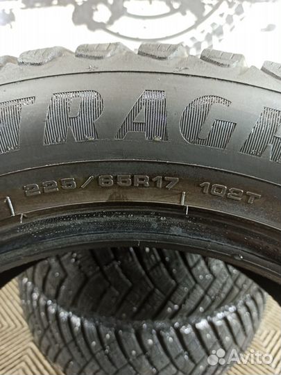 Goodyear UltraGrip Ice 225/65 R17 102T