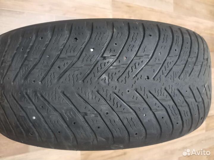 Nokian Tyres Hakkapeliitta 8 205/55 R16
