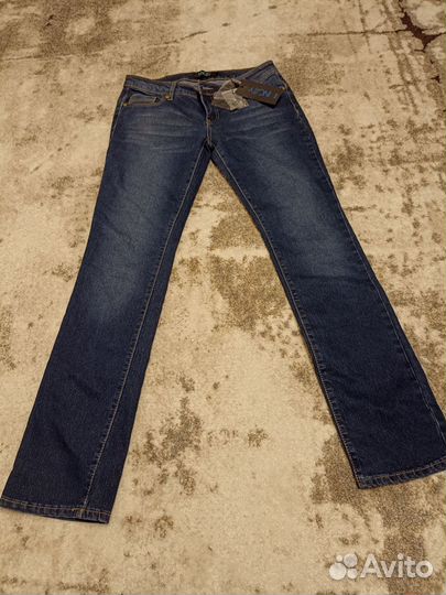 Джинсы женские