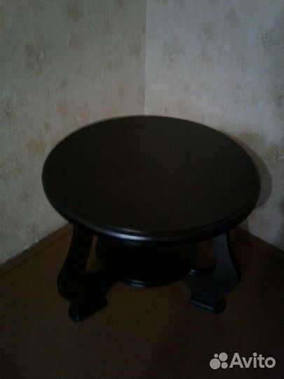 Стол журнальный