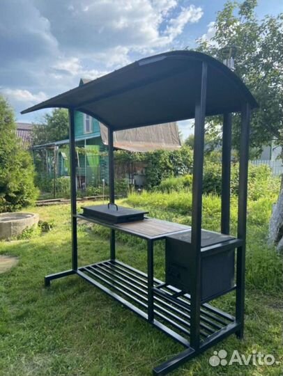 Мангал с крышей