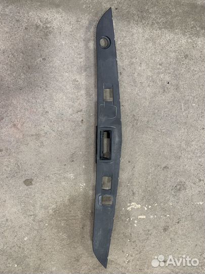 Насадка на замок крышки багажника Мерседес Е 212