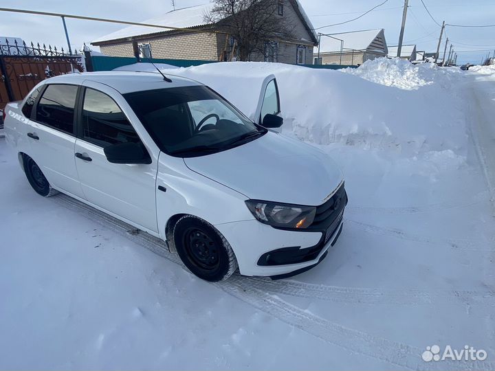 LADA Granta 1.6 МТ, 2019, 124 000 км