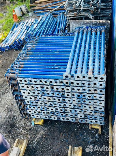 Стойка для опалубки монолитных перекрытий