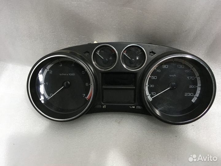 Щиток приборов Peugeot 408,308 АКПП