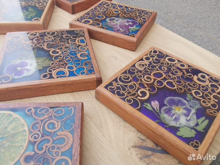 В наличии сервизные подставки под горячее