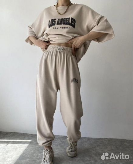 Спортивный костюм