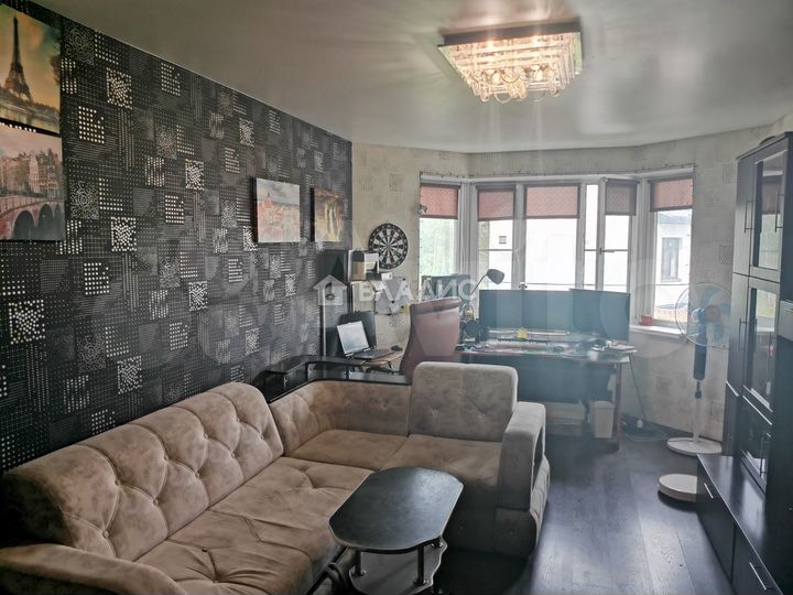 2-к. квартира, 61,3 м², 2/5 эт.