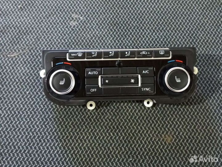 Блок управления климатом Tiguan 1