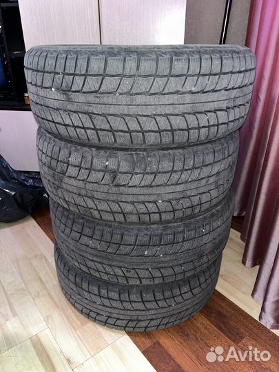 Triangle TR777 215/60 R16