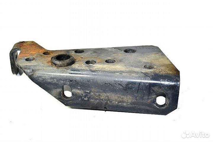 Кронштейн траверсы рамы scania R-series (01.04)