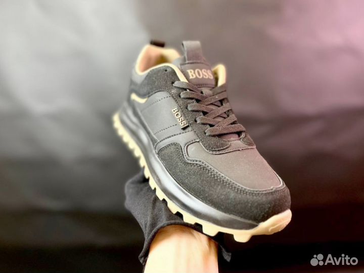 Кроссовки Boss удобные