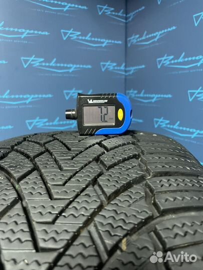 Rockblade IceCruiser I 255/35 R20 97V