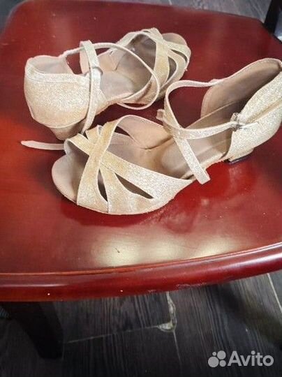 Босоножки для бальных танцев
