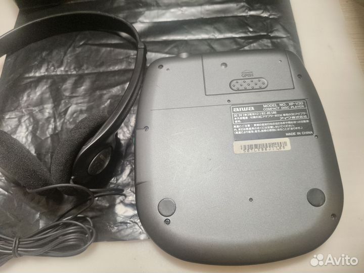 CD Плеер Aiwa XP-V30