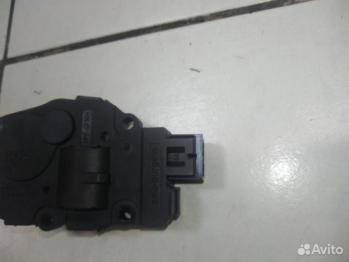 Сервопривод заслонок печки Volkswagen Touareg 2 NF