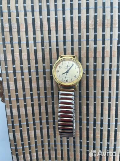 Часы наручные женские