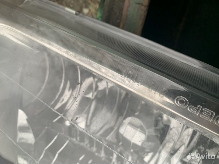 Новая правая фара Toyota Land Cruiser 100
