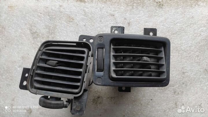 Дефлектор воздуховода Nissan Almera N15