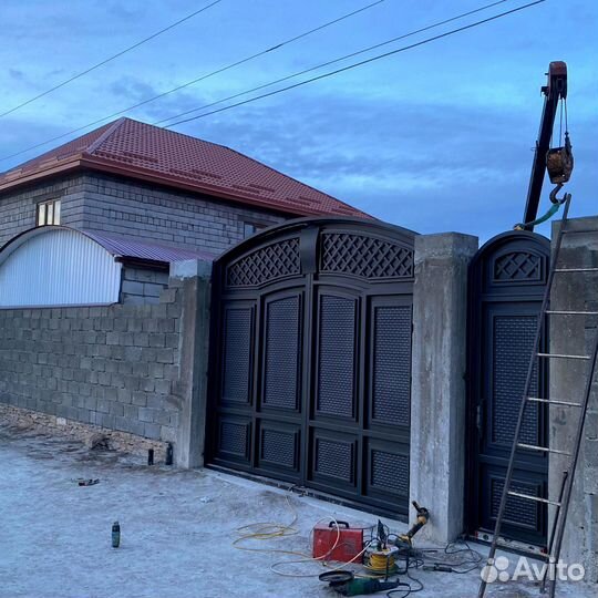 Ворота в Махачкале в стиле неоклассика на заказ