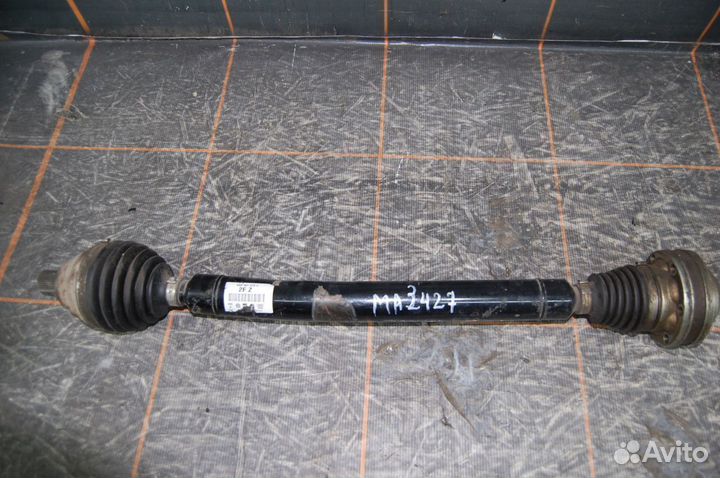 Полуось передняя правая - Skoda Octavia A7