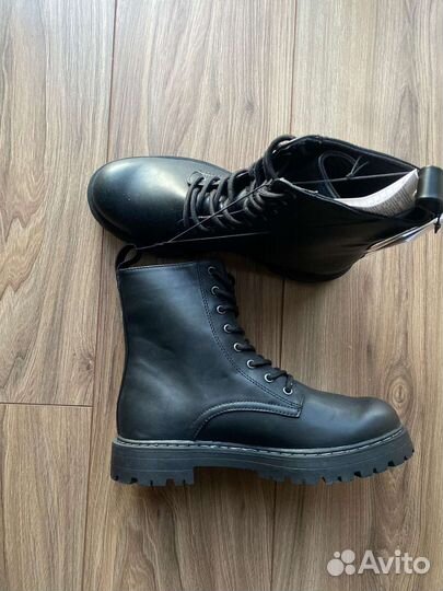 Новые ботинки H&M на тракторной подошве 39