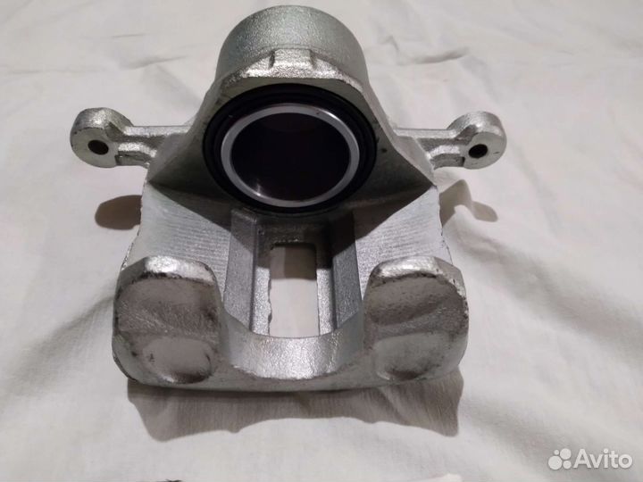 Суппорт перед правый elantra matrix