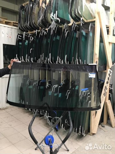 Лобовое стекло на Тойота Ленд Крузер Прадо 120