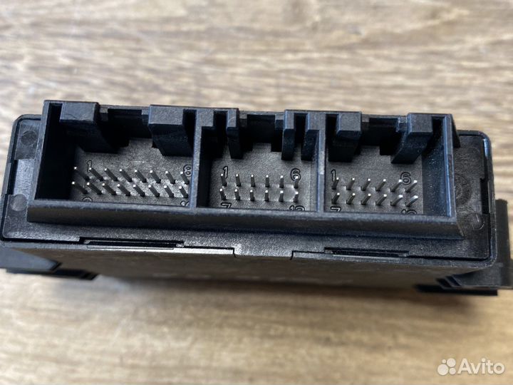 Volkswagen polo блок парктроников