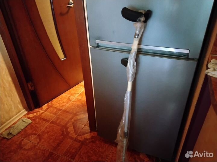 Клюшка ортопедическая с подлокотником, новая