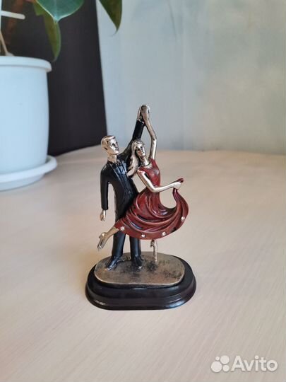 Сувенир Танцоры