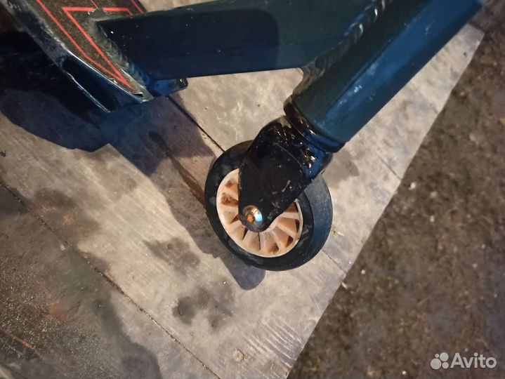 Самокат трюковой