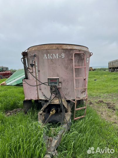 Кормораздатчик Слободской машиностроительный завод АКМ-9, 2016