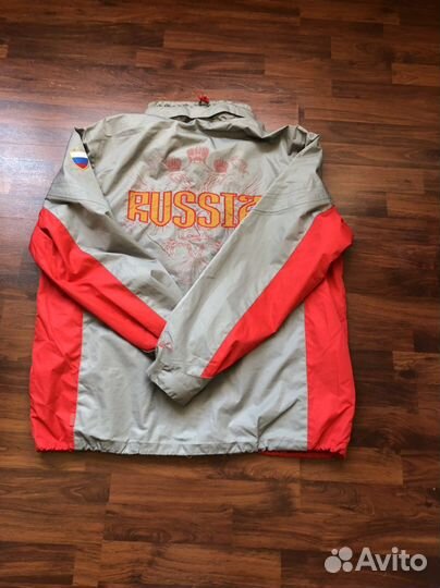 Спортивный костюм