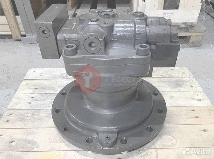 Гидромотор поворота Kobelco SK350-8