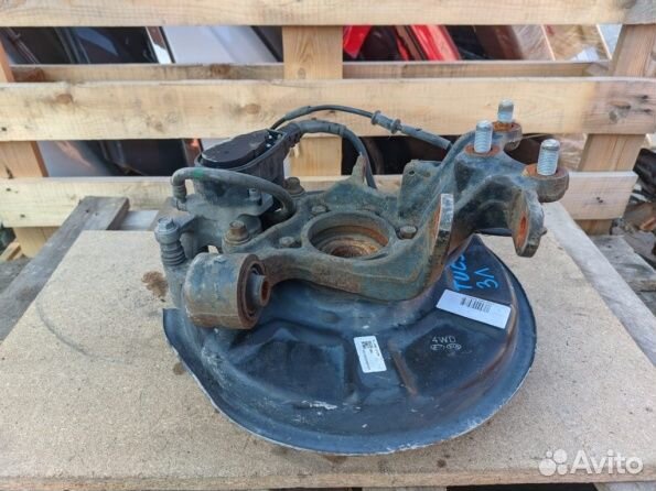 Hyundai Tucson 3 TL Кулак задний Цапфа