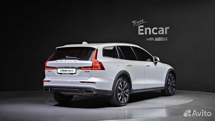 Volvo V60 Cross Country 2.0 AT, 2021, 45 800 км