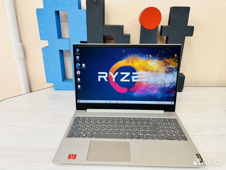 Ноутбук в рассрочку новый и б/у