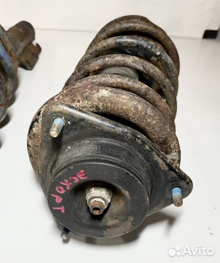 Стойка передняя Ford Escort