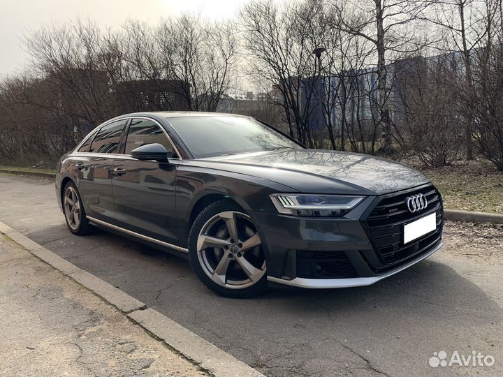 Audi A8 3.0 AT, 2018, 64 100 км