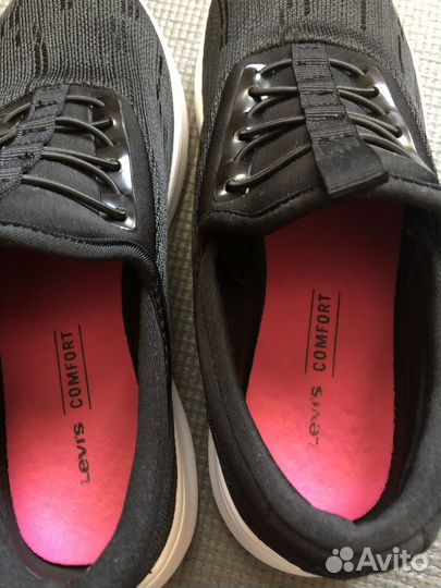 Слипоны Levis