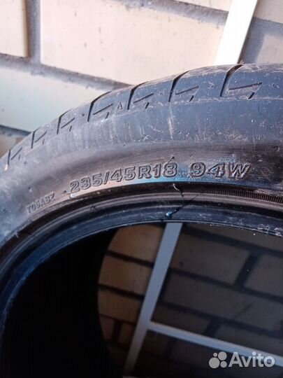 Bridgestone Turanza T005 235/45 R18
