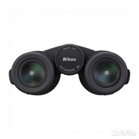 Бинокль Nikon Monarch M7 10x42