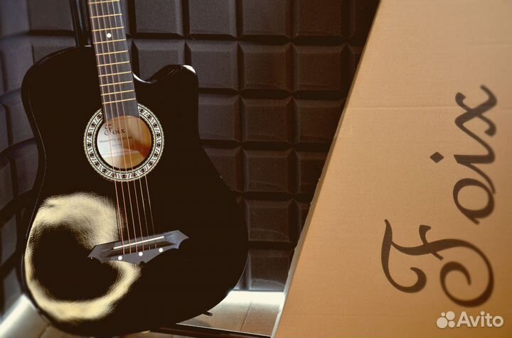 Акустическая гитара новая
