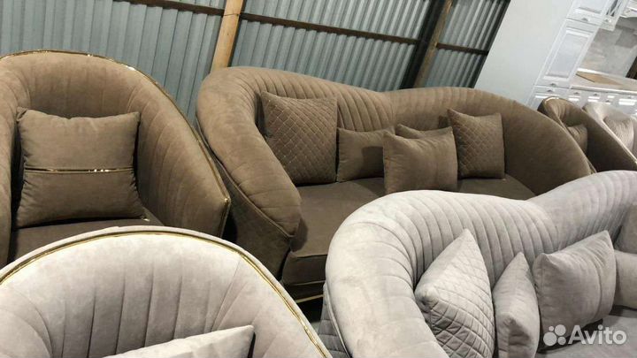 Диван с креслами