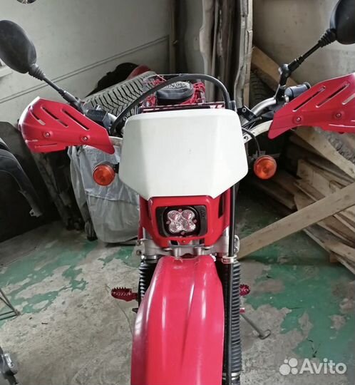 Светодиодная тюнинг фара для Honda XR 250/400/650