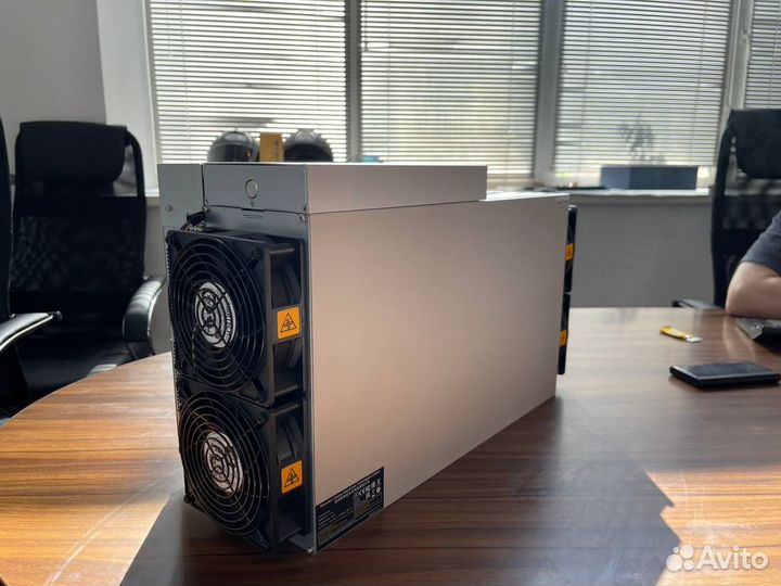 Асик Bitmain Antminer E9 Pro 3680Mh хитовый