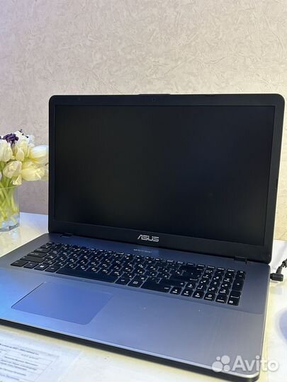 Ноутбук asus