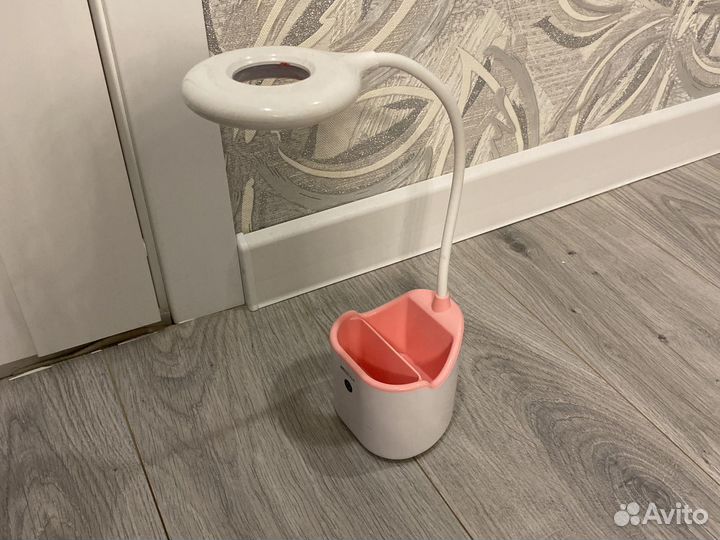 Лампа настольная