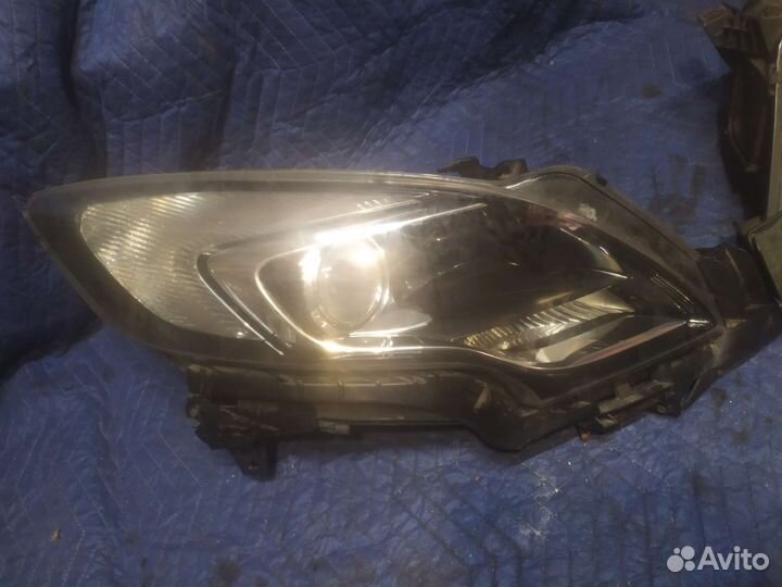 Фара левая правая Opel Zafira C галоген, поштучно